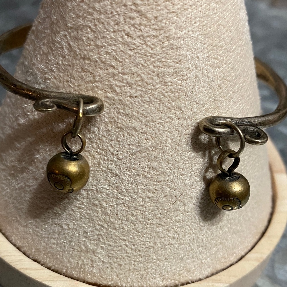 Vintage Tuareg cuff bangle - Picture 3 of 5